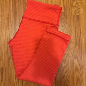lululemon wunder under crop slope stripe love heathered fiery red leggings 6